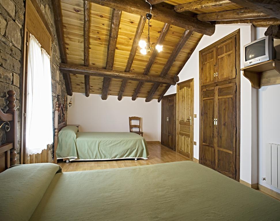 Apartamentos Casa Buisan Broto Rum bild